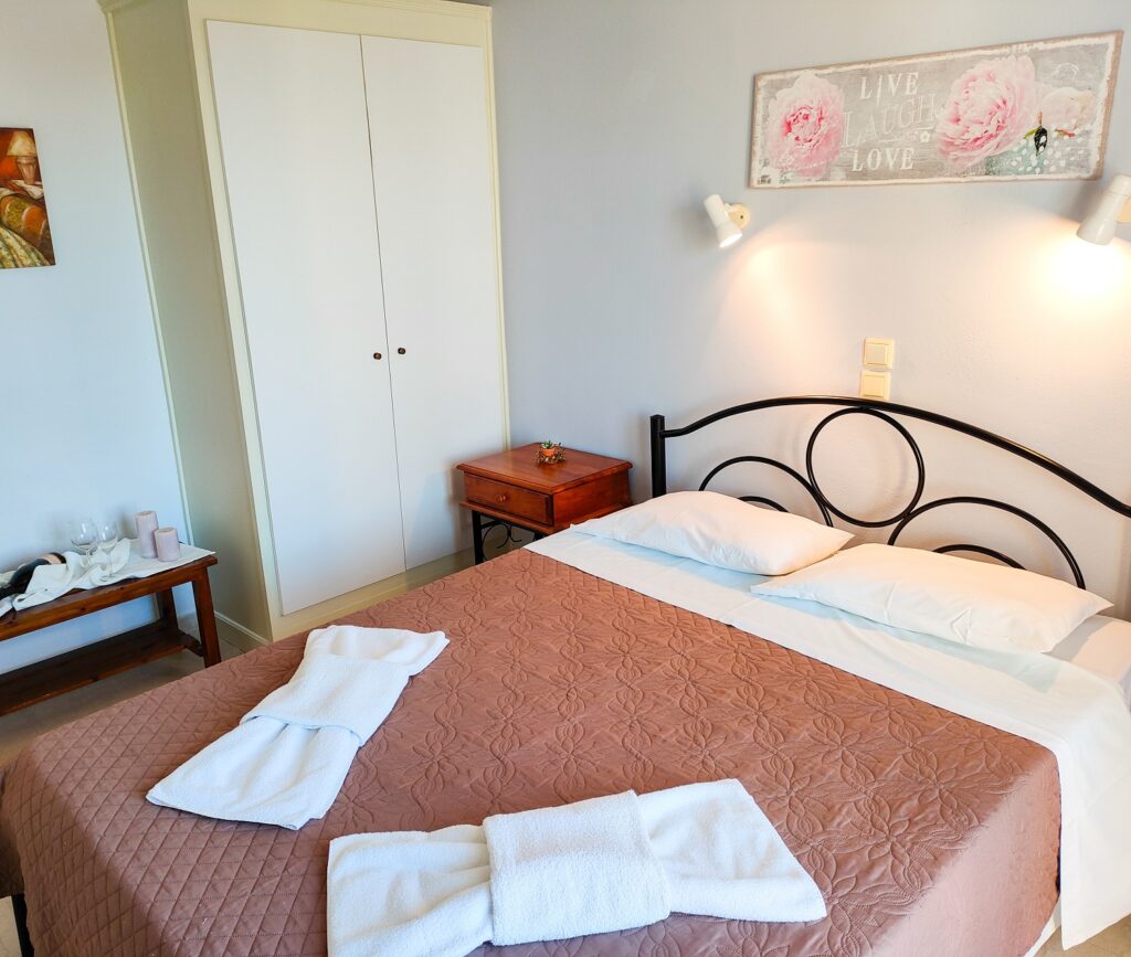 Single Room ACHARAVI